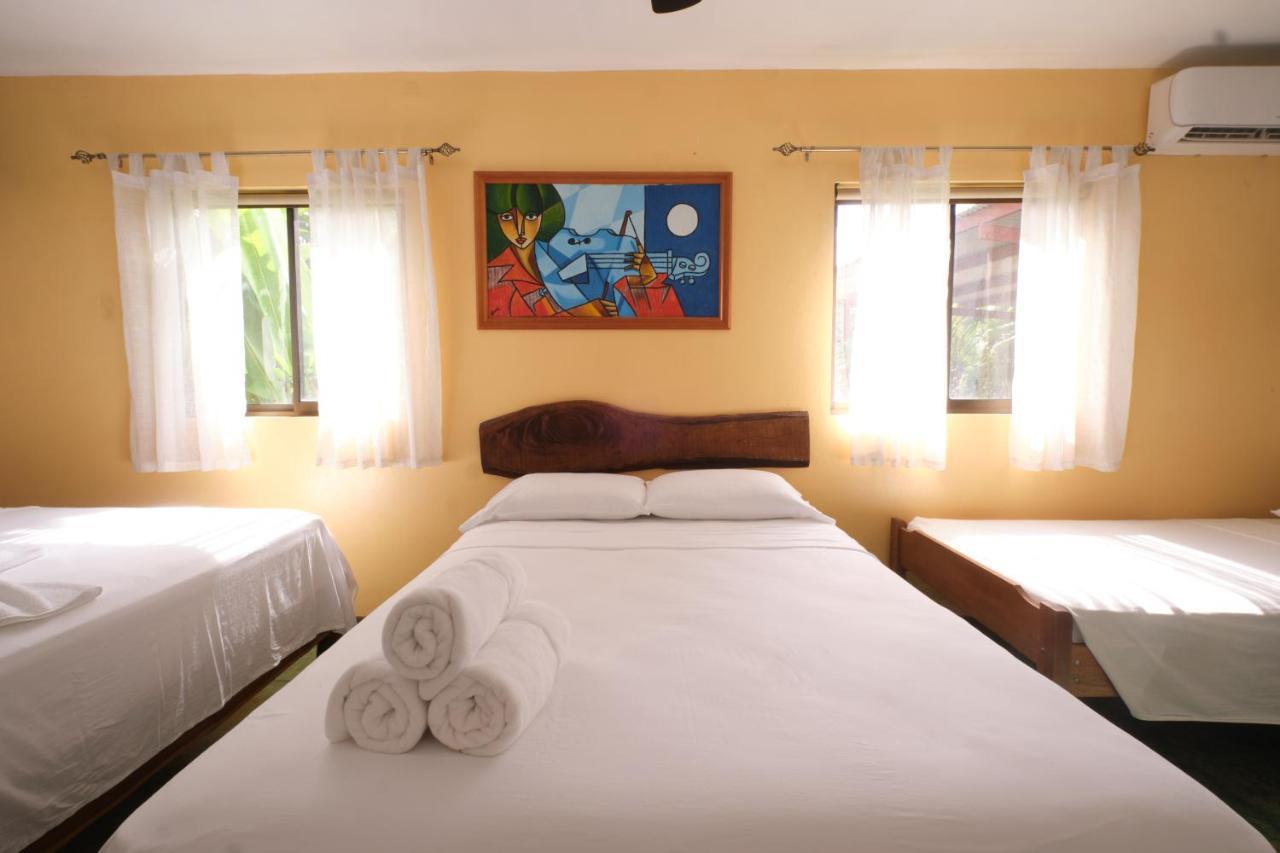 Villas Jacquelina Quepos Ngoại thất bức ảnh